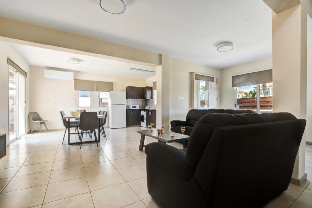 Villa Nissi Gold Ayia Napa Bagian luar foto