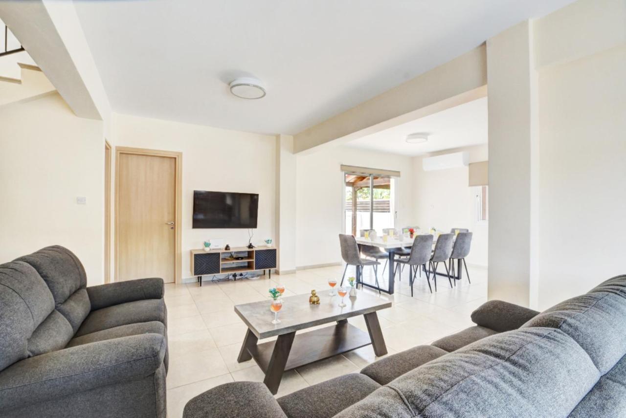 Villa Nissi Gold Ayia Napa Bagian luar foto