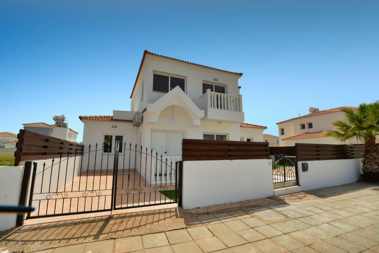 Villa Nissi Gold Ayia Napa Bagian luar foto