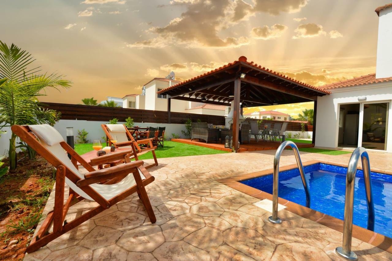 Villa Nissi Gold Ayia Napa Bagian luar foto
