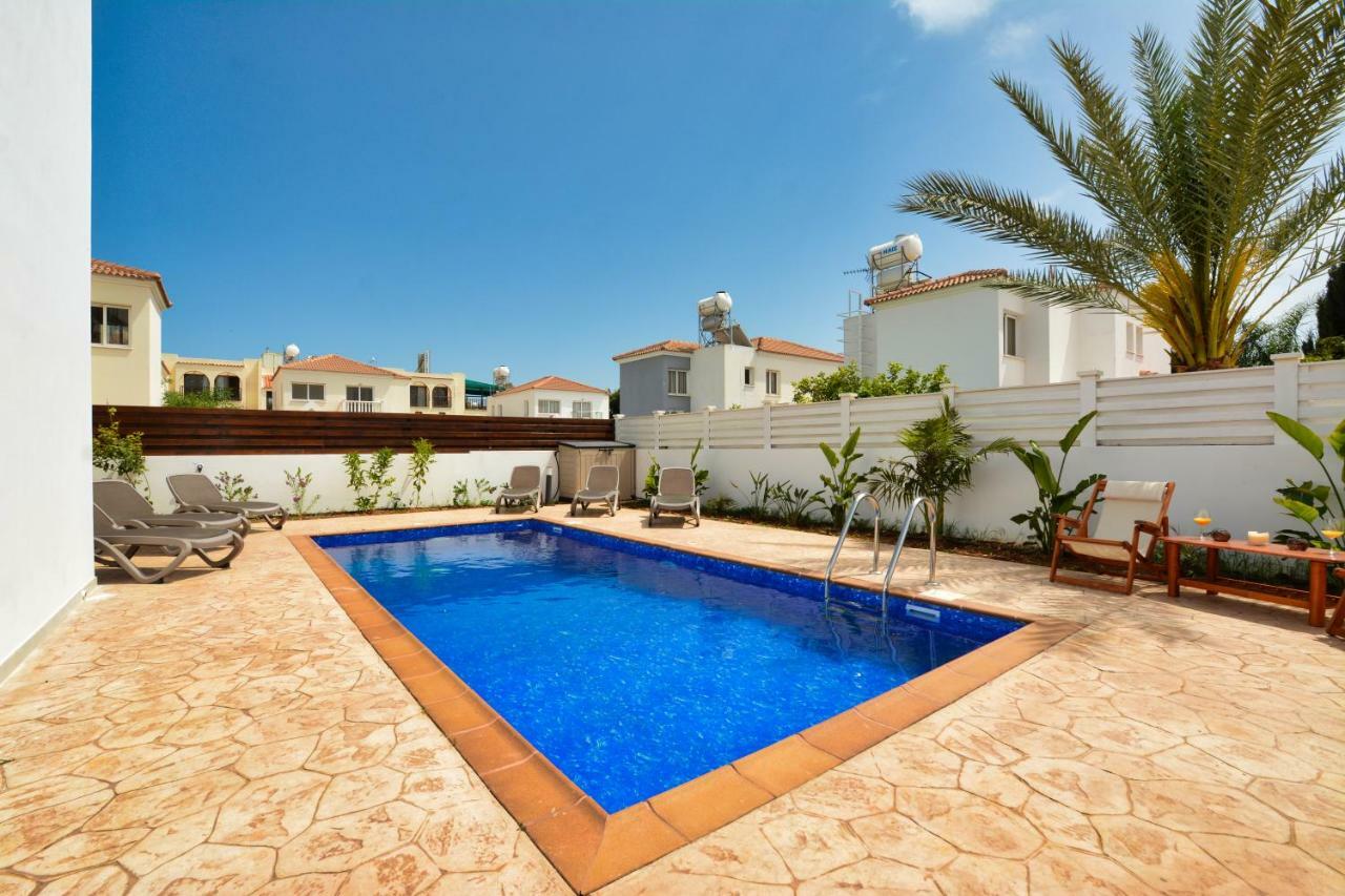 Villa Nissi Gold Ayia Napa Bagian luar foto