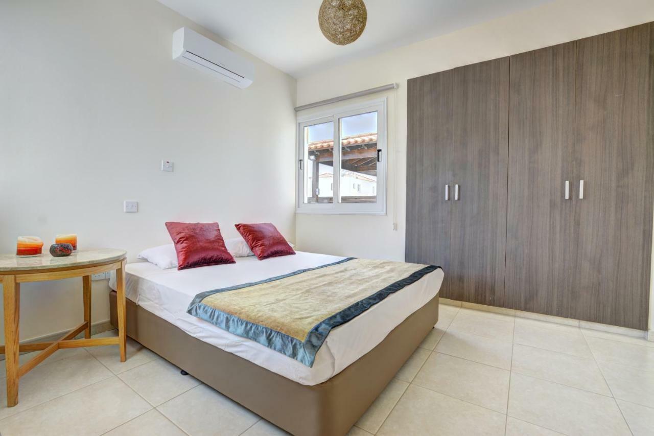 Villa Nissi Gold Ayia Napa Bagian luar foto