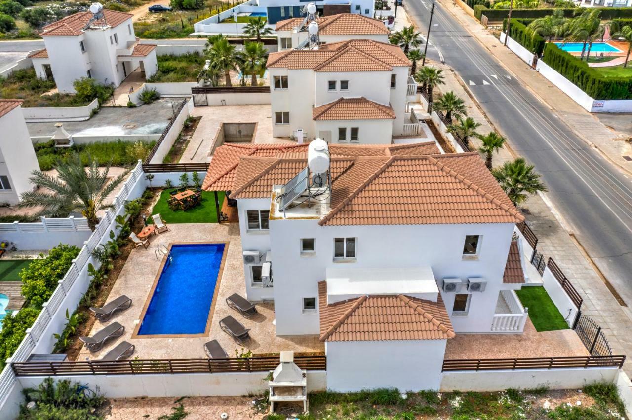 Villa Nissi Gold Ayia Napa Bagian luar foto